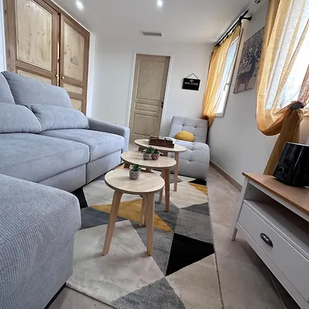 House Patio Air Conditioning Elegant Decoration Σπίτι διακοπών *